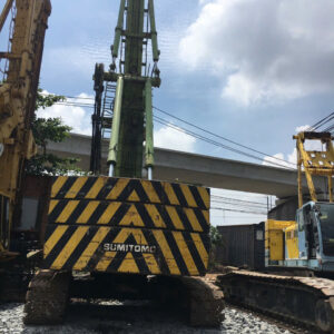 Alternative view of Xe Khoan Cọc Nhồi SUMITOMO SD515 - Năm 1991